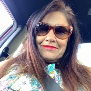 Meet your Posher, Teri